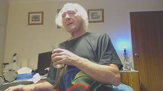 WaverlyKernow online show from 01.11.25