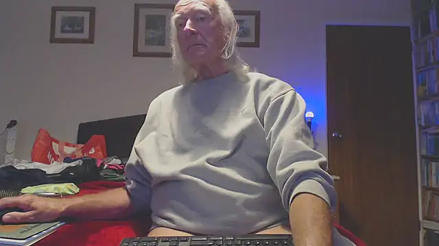 WaverlyKernow online show from 10.03.25