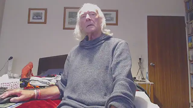 WaverlyKernow online show from 10.16.25