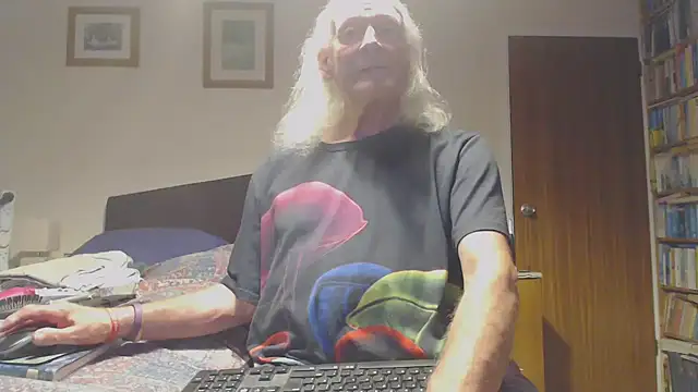 WaverlyKernow online show from 04.08.26