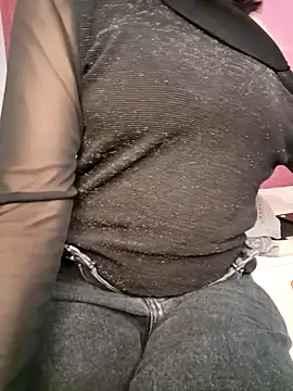 Snapshot of yourkajal chatting on 11.13.25 yourkajal online show from 11.13.25