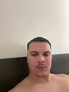 Cocoonefiree online show from 02.18.25