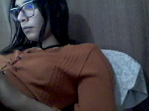 Snapshot of mariy_ chatting on 06.24.26 mariy online show from 06.24.26
