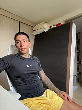 Snapshot of sendfer chatting on 03.12.26 sendfer online show from 03.12.26