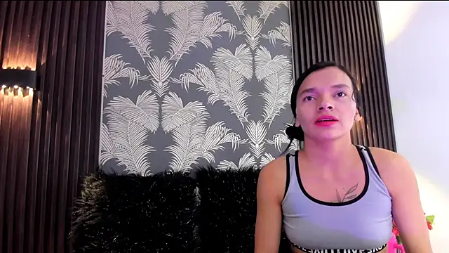 Snapshot of _shantal_smith chatting on 02.18.26 shantal smith online show from 02.18.26