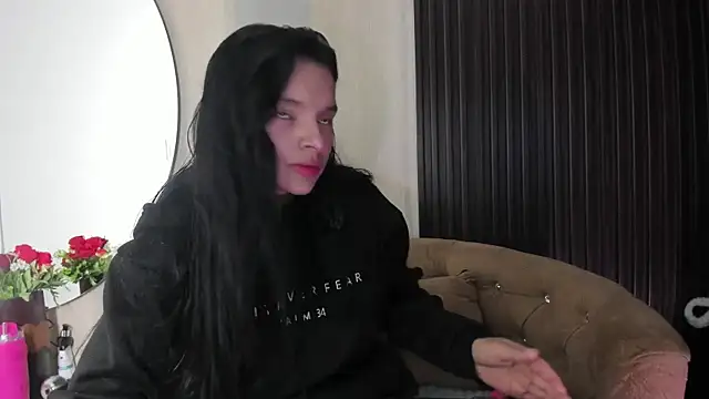 Snapshot of _shantal_smith chatting on 03.19.26 shantal smith online show from 03.19.26