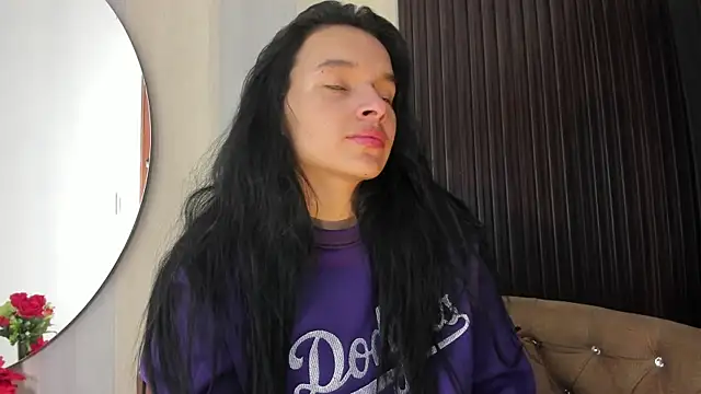 Snapshot of _shantal_smith chatting on 03.31.26 shantal smith online show from 03.31.26