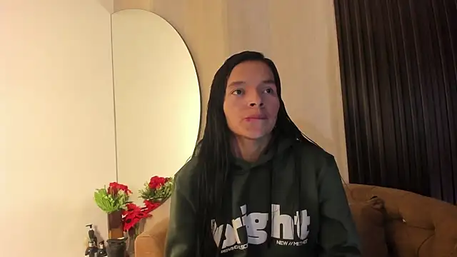 Snapshot of _shantal_smith chatting on 04.10.26 shantal smith online show from 04.10.26