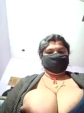 Hotmohni online show from 12.04.24