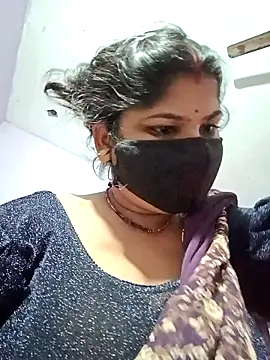 Hotmohni online show from 02.05.25