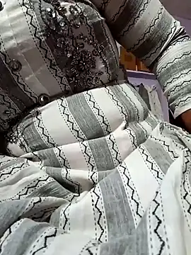 Hotmohni online show from 02.09.25