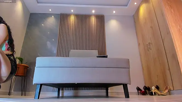 Snapshot of Katherinlevinee1 chatting on 01.11.25 Katherinlevinee1 online show from 01.11.25