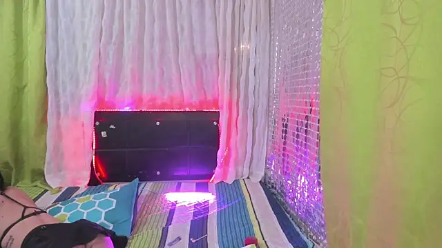 Megan Miles02 online show from 02.24.25