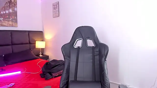 Megan Miles02 online show from 03.14.25