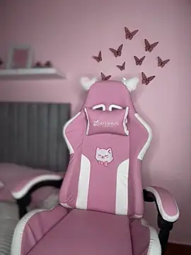 Emily cooper20 online show from 11.23.25