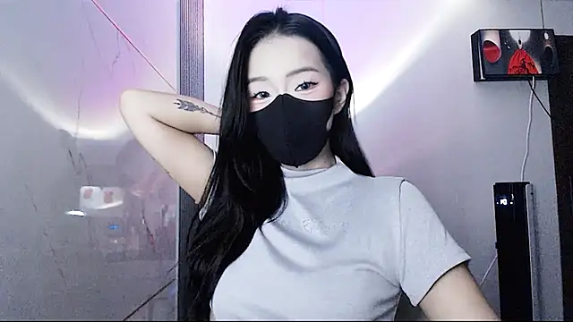 Snapshot of -KathySweet- chatting on 10.17.25 -KathySweet- online show from 10.17.25