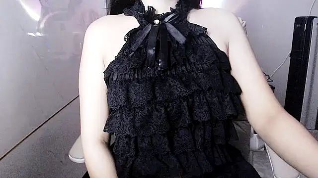 Snapshot of -KathySweet- chatting on 10.28.25 -KathySweet- online show from 10.28.25