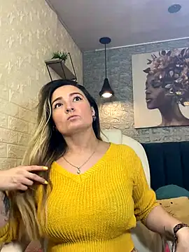 Snapshot of antonella87 chatting on 10.02.25 antonella87 online show from 10.02.25