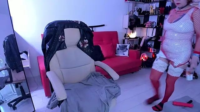 GinaMiracle online show from 10.11.25