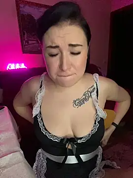 Roxana Bell online show from 02.21.25