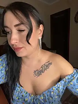 Roxana Bell online show from 09.09.25