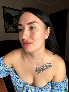 Roxana Bell online show from 09.29.25