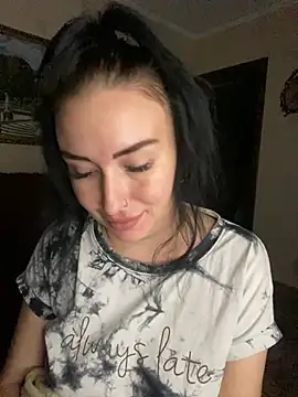 Snapshot of Roxana_Bell chatting on 06.03.26 Roxana Bell online show from 06.03.26