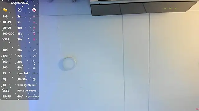 Snapshot of liily_moore chatting on 02.22.25 liily moore online show from 02.22.25