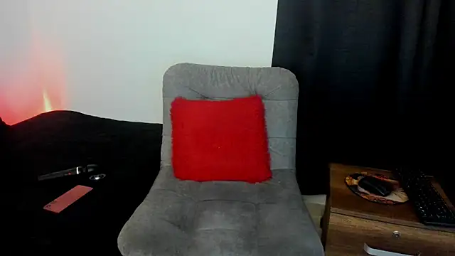 liily moore online show from 04.09.26