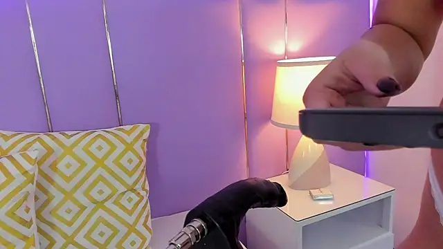 SophyRuiz  online show from 02.24.26