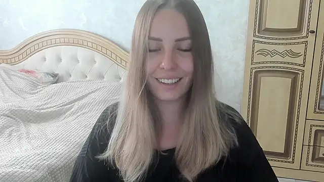 Mia shy1 online show from 10.26.25