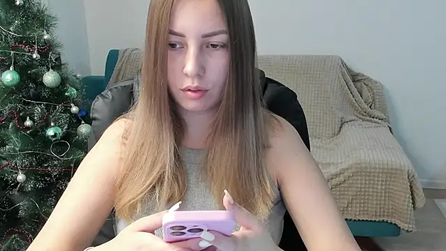 Mia shy1 online show from 12.17.25