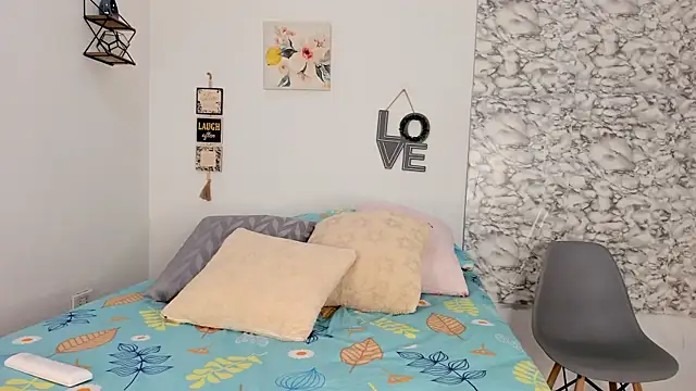 Canhela1 online show from 10.18.25