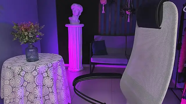 Snapshot of sugar_vivien chatting on 01.11.25 sugar vivien online show from 01.11.25