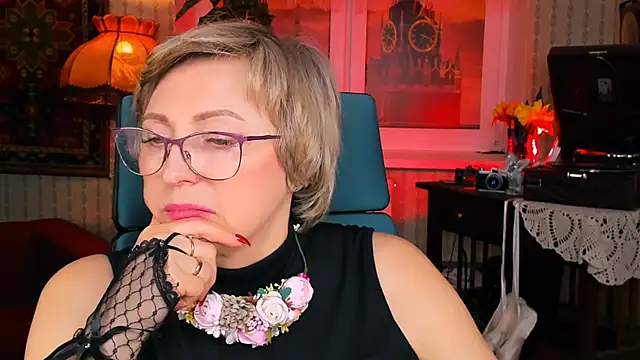 Snapshot of sugar_vivien chatting on 03.05.25 sugar vivien online show from 03.05.25