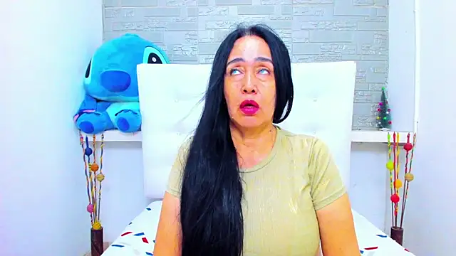 HorniestMilf online show from 12.19.25