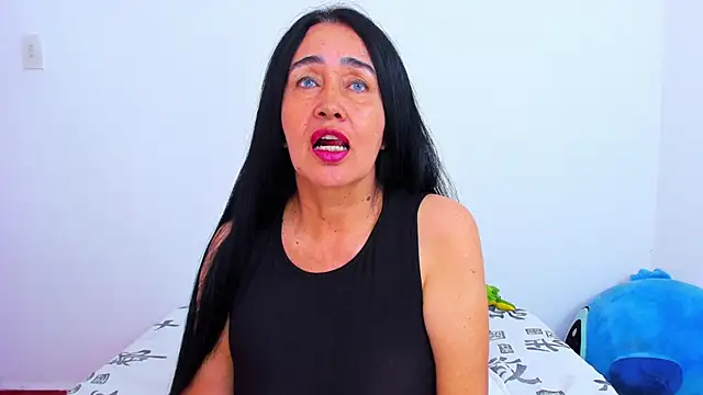 HorniestMilf online show from 02.18.26