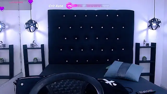 Snapshot of Mels_ chatting on 11.17.25 Mels online show from 11.17.25