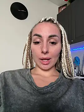 Snapshot of TwixCouple chatting on 12.15.24 TwixCouple online show from 12.15.24