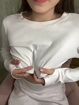 Snapshot of Pink_Pretty chatting on 01.23.25 Pink Pretty online show from 01.23.25