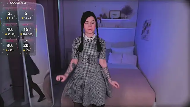 Snapshot of Lil_Amelie chatting on 02.01.26 Lil Amelie online show from 02.01.26