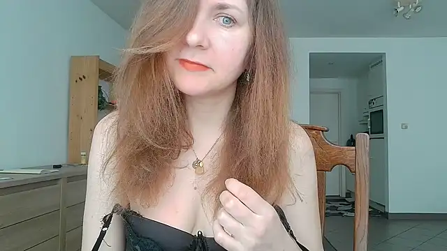 JasmineGlamour online show from 05.10.26