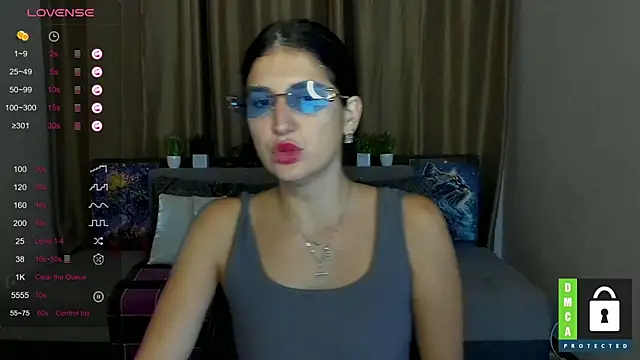 Alianna Solo Kisses online show from 09.23.25