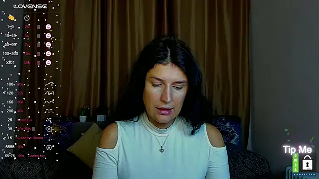 Alianna Solo Kisses online show from 01.08.26