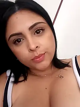 MelannyBell online show from 02.14.25