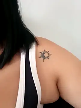 MelannyBell online show from 02.19.25