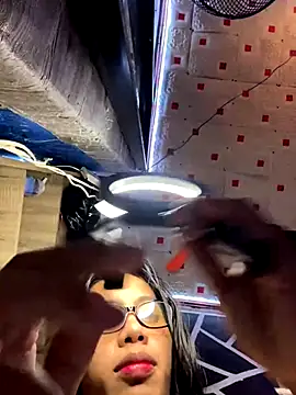 whiteladyboy online show from 12.05.25