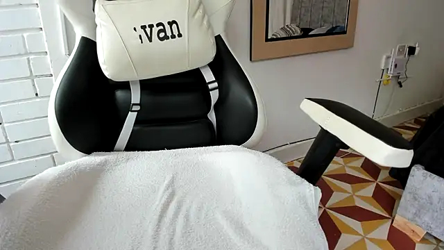 Valerioe online show from 03.13.25