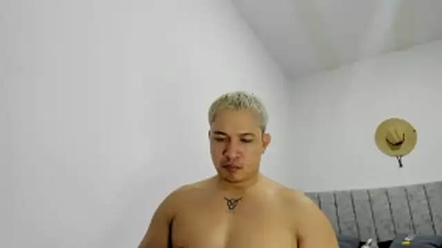 Snapshot of Valerioe chatting on 05.02.26 Valerioe online show from 05.02.26