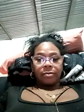 Melanie candy  online show from 10.14.25